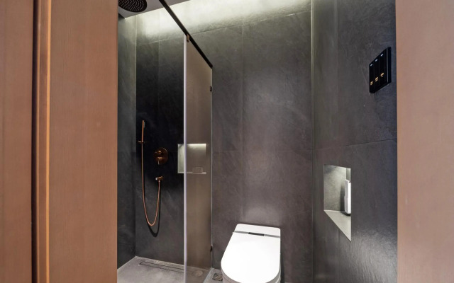 The Classic Courtyard