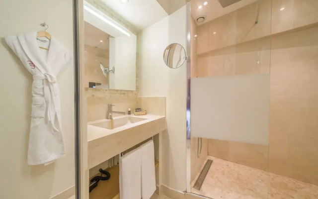 Chateau Chapeau Cornu