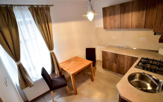 Thalia Apartment