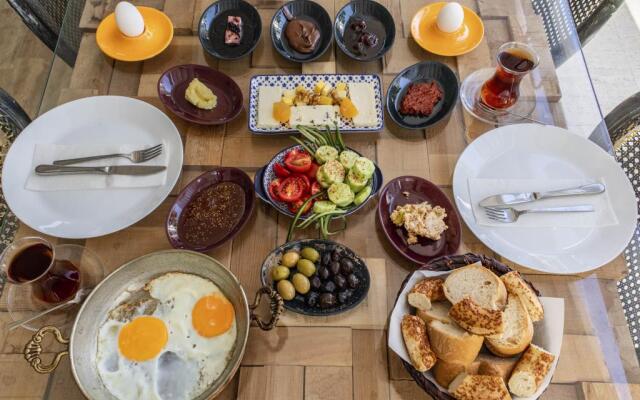 777 Alaçatı (+16 Adult Only)