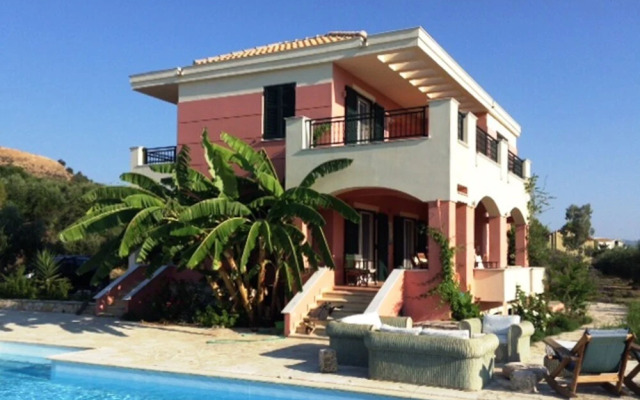 Villa Mitis - A Bohemian Private Pool Retreat