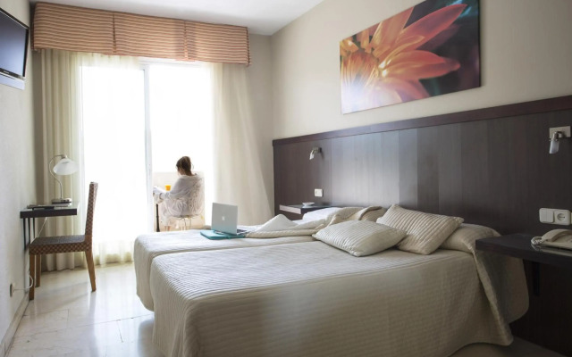 Oasis Cordoba Hotel