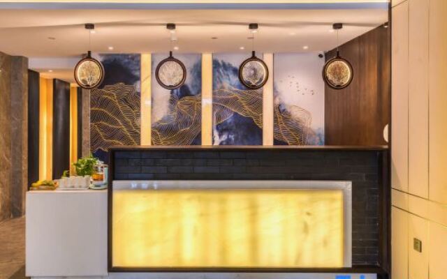 Rezen Dong Hotel (Harbin Railway Station)