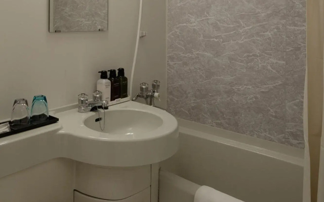 Center Hotel Narita 2 R51