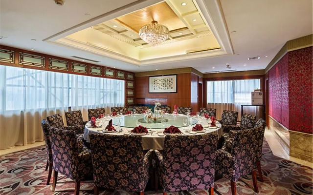 Chengdu Xinliang Hotel