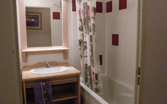 Appartement Puy-Saint-Vincent, 2 pièces, 6 personnes - FR-1-330G-80