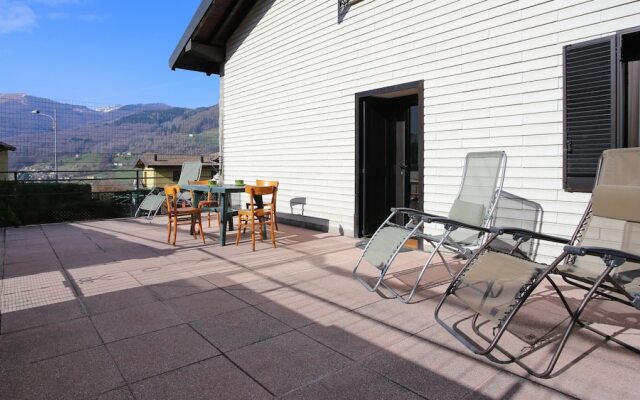 Piazza 25 Aprile in San Fedele Intelvi