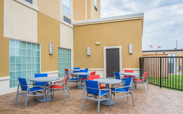 Holiday Inn Express & Suites Stillwater - University Area by IHG