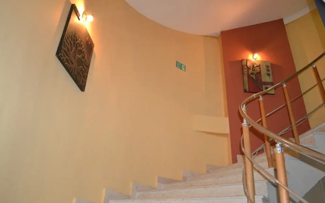 Kichik Gala Hotel
