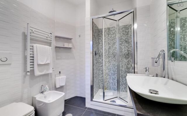 Luxury, Large Flat With Terrace on Vatican Walls