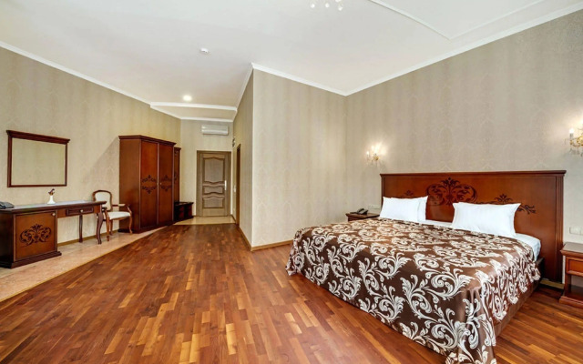 Black Sea Hotel