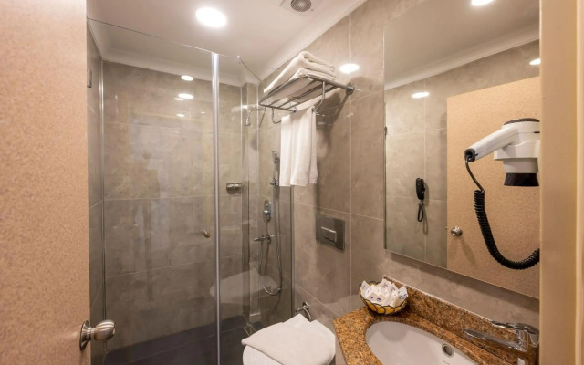 Grand Anka Hotel