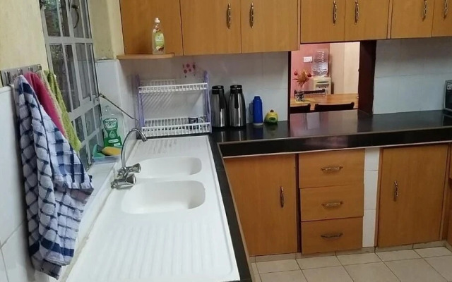 Lux Suites Weavers Haven Guest House