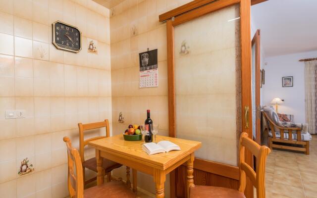BARCELO-DANUS - Chalet with terrace in Porto Colom. Free WiFi