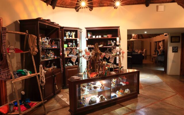 Amakhosi Safari Lodge and SPA