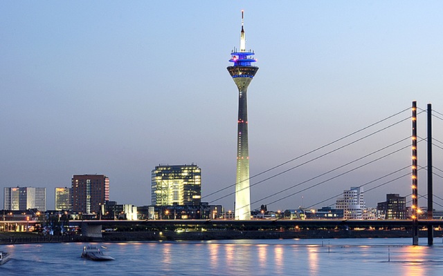 Holiday Inn Dusseldorf - Hafen