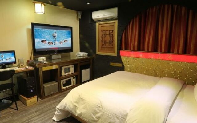 Film 37.2 Hotel