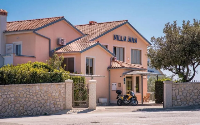Villa Ana