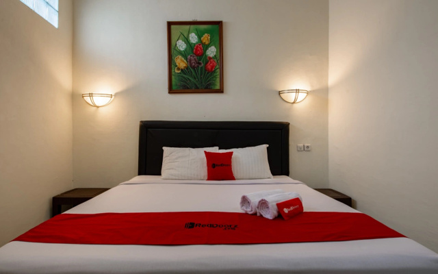 RedDoorz Plus near Balai Kota Batu 2