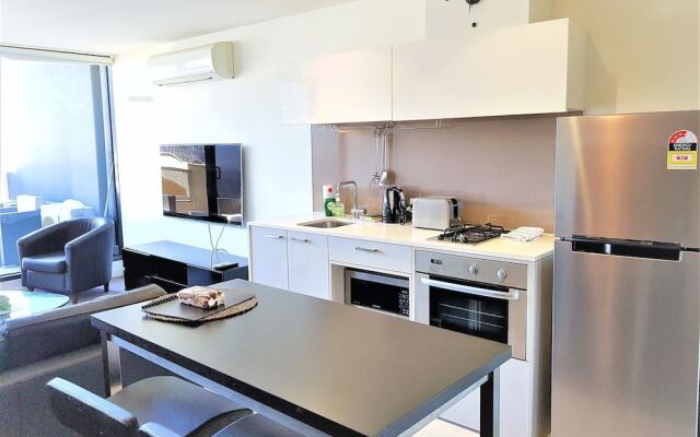 ReadySet Apartments on Spencer West