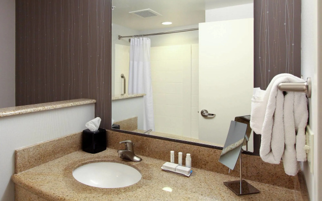 Courtyard by Marriott Salina