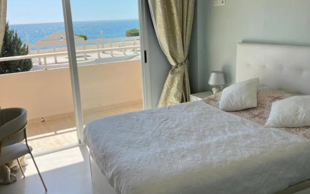 Magnífico Apartamento Junto A La Playa!