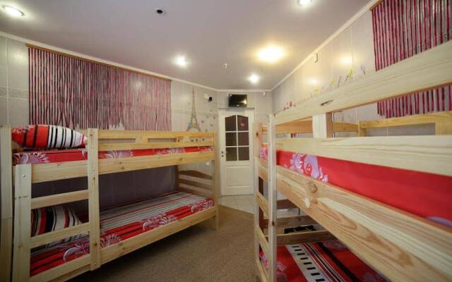 VIVA Hostel