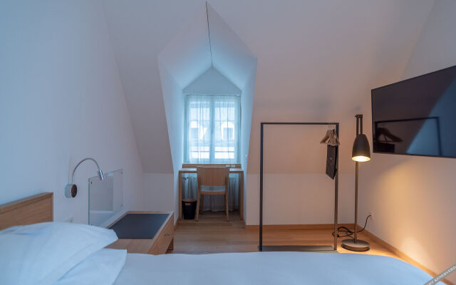 Отель Caspar Swiss Quality