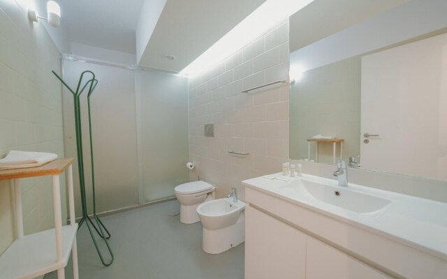 Porto Modern Downtown Apartment C