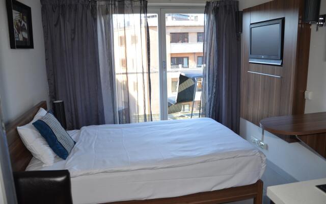 SuperStay Hotel
