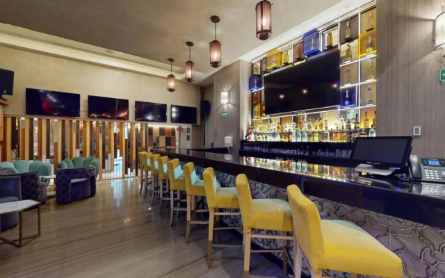 Marquis Sky Suites