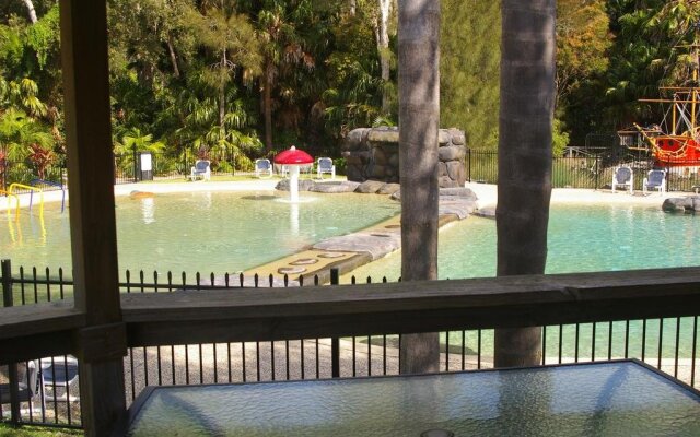 Smugglers Cove Holiday Village