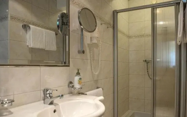 Aparthotel Tschanun Garni