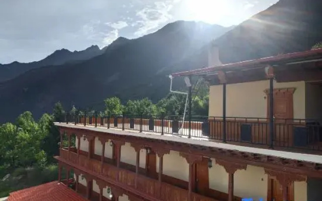 stockade  view  guesthouse