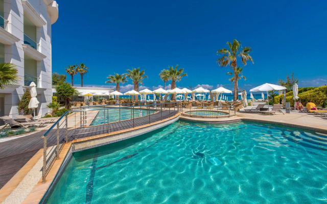 Elinotel Apolamare Hotel