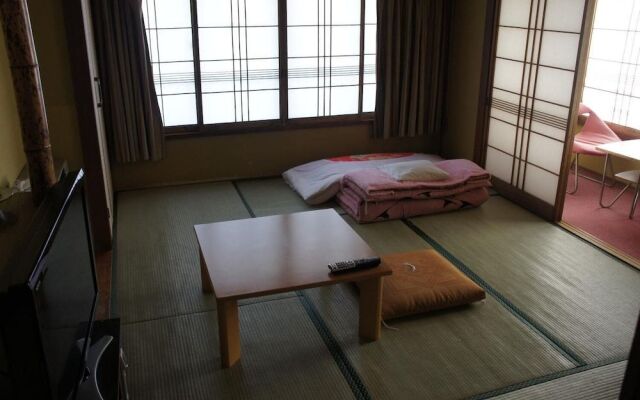 Miyoshiya Ryokan