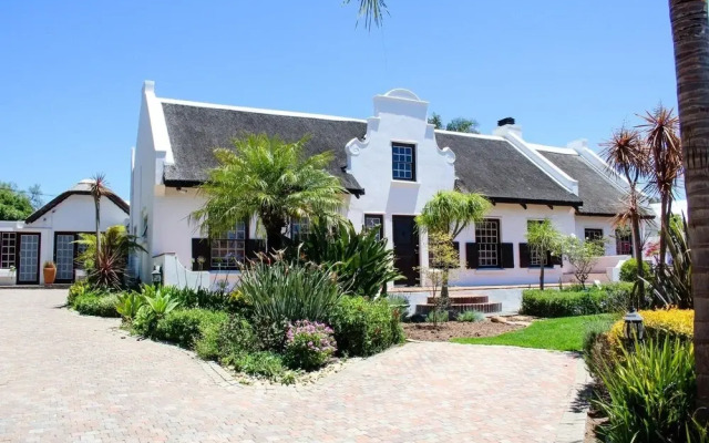 Cape Village Lodge
