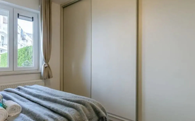 Bright Apartment With Large and Sunny Garden