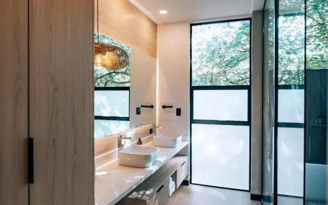 Epic Tamarindo Boutique Hotel