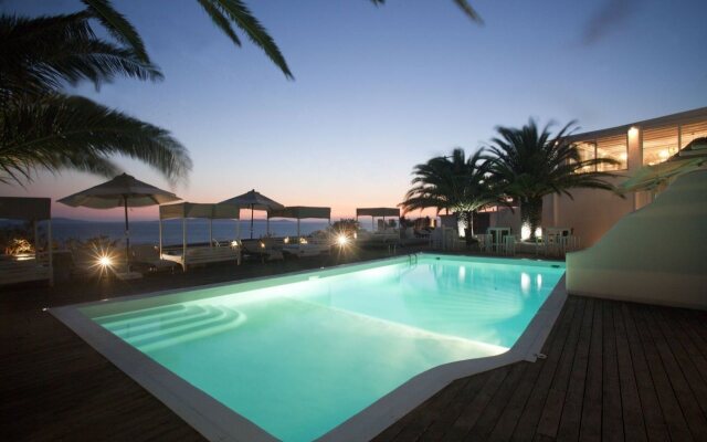 Suntouch Suites ‘’By Checkin’’ Adults Only