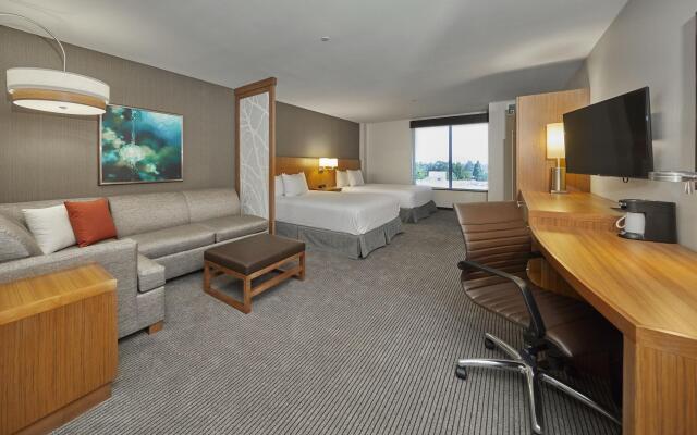 Hyatt Place Eugene / Oakway Center