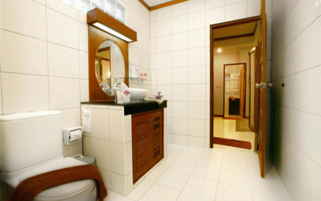 Lipa Lodge Resort
