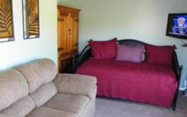 RedAwning A Panoramic Lakeview