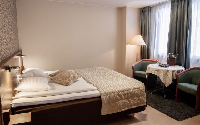Hotel Fjalar