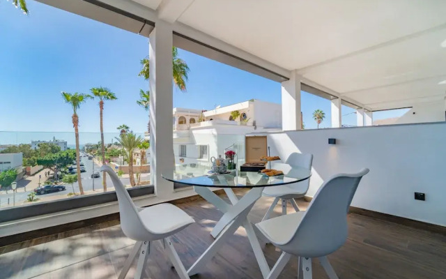 Petit Palace Suites Hotel