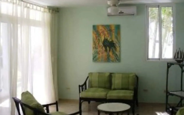 Las Canas Beach Retreat