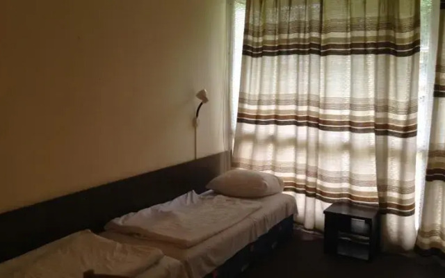 Party Beach Youth Hostel