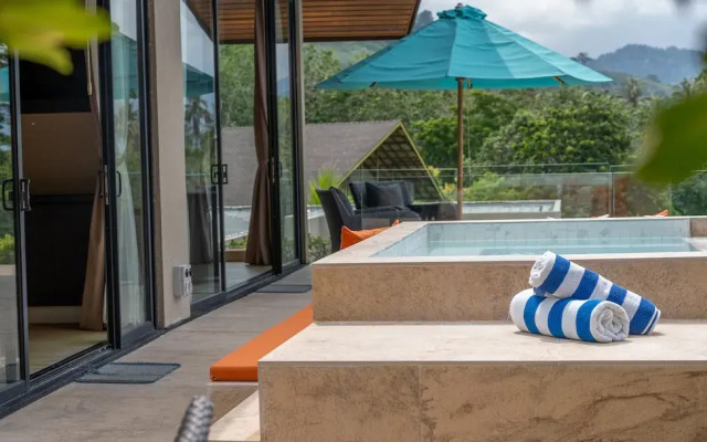 White Monkey Villa - Private Pool & Jacuzzi