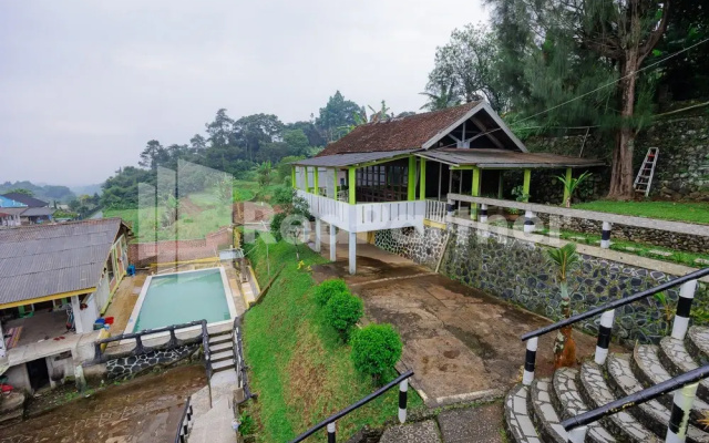 Villa Kampus Near Taman Safari Cisarua Puncak RedPartner