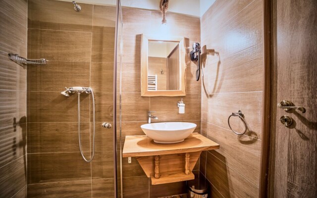 Central Apartment Luxury